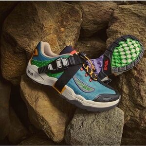 NWOT Teva Wraptor Ct X Sean Wotherspoon in Blue / Green